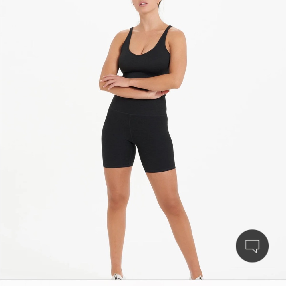 ♠️NWT♠️ Vuori Clean Elevation Shorty